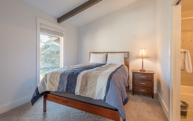 Four Seasons #4 - 2 Br Condo