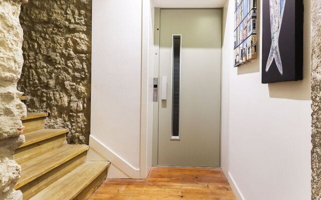 JOIVY Spacious & elegant 1-bed flat, moments from Avenida station