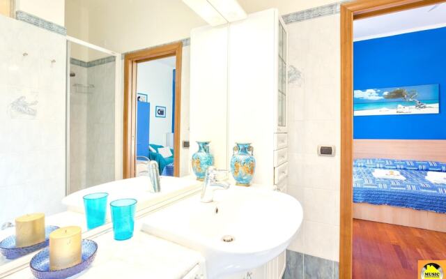 Apartment with 3 Bedrooms in Roma, with Wonderful City View And Wifi - 10 Km From the Beach