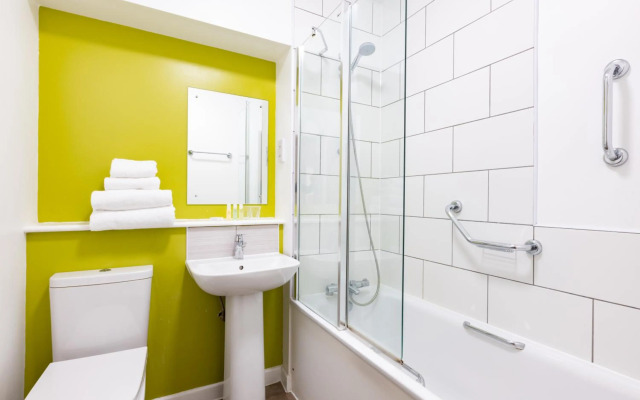 The Broadway Park Hotel