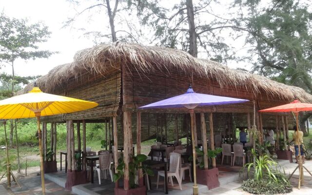 Sand Beach Bungalow