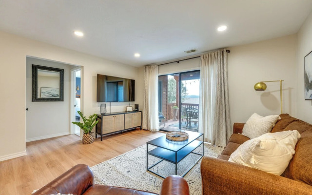 Branson Getaway w/ Balcony & Resort Amenities!