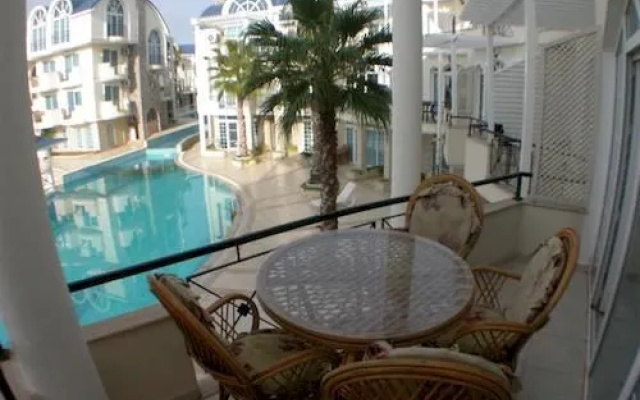 Seahorse Deluxe Hotel