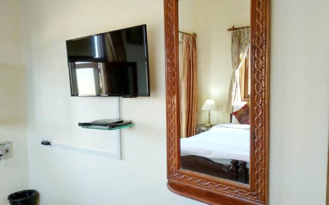 Hotel Teerth Palace