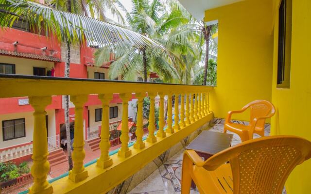 OYO 15697 Home Colorful Studio Candolim Beach