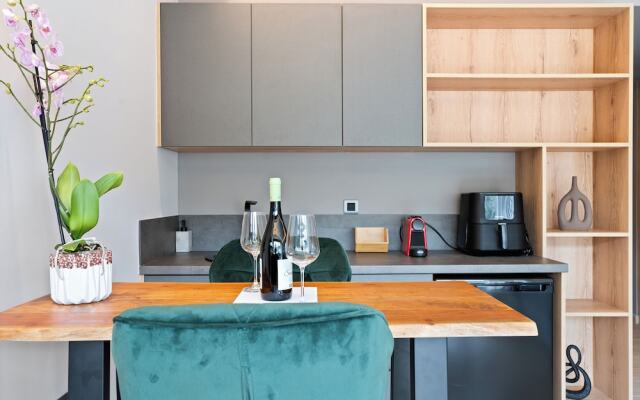 Ennea Muses Rooms & Suites