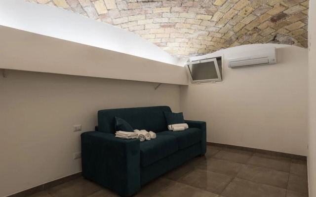 Vatican Suite 2 Levels Completely Renovated