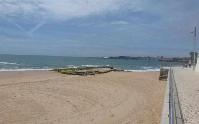 Cascais/Estoril Beachfront Apts