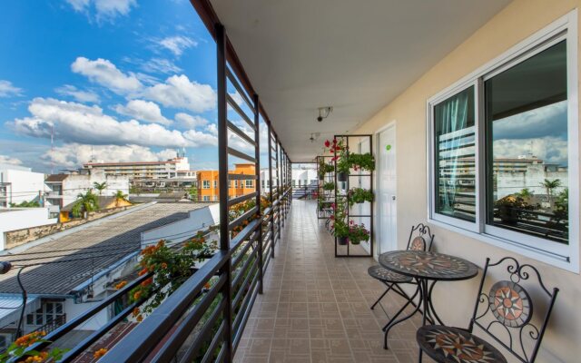 Chiang Mai Waroros Boutique Hotel
