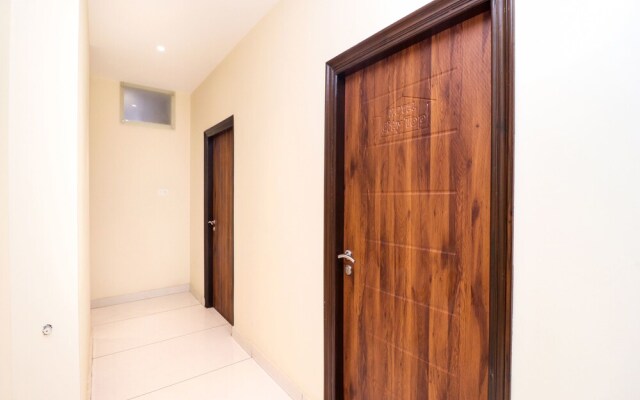 OYO 18377 Hotel New City Top