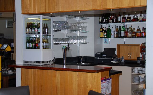 Summit Ridge Alpine Lodge