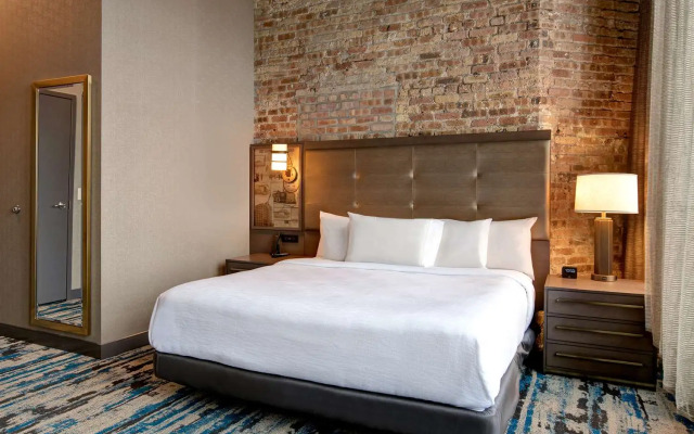 Embassy Suites Rockford Riverfront
