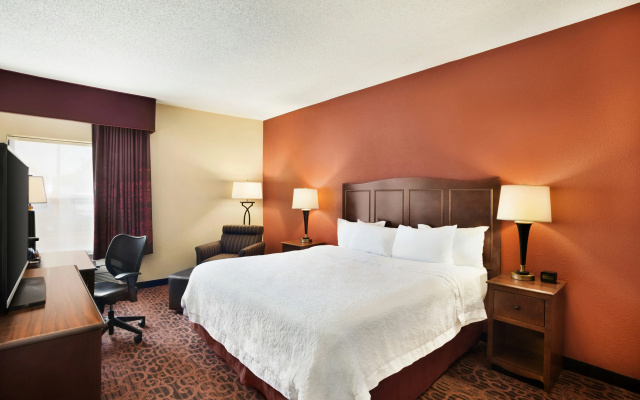 Hampton Inn Shawnee