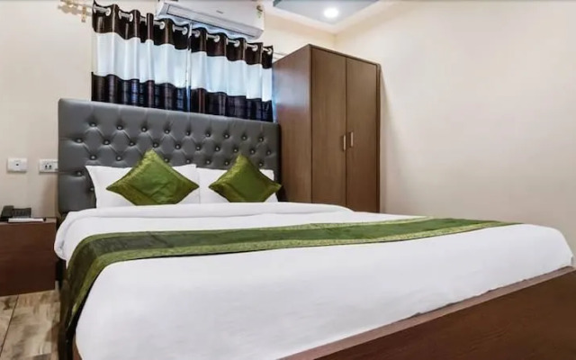 Treebo Trend Royal Crowne