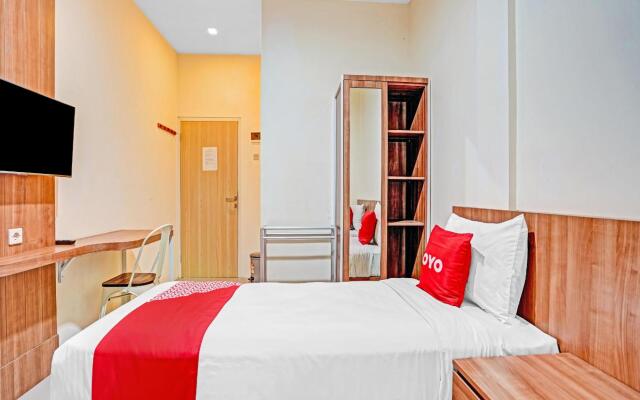 OYO 90794 Kostel Bunda Waru Syariah