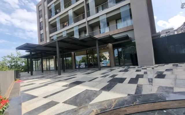 The Diamond in City Suites by Cozy