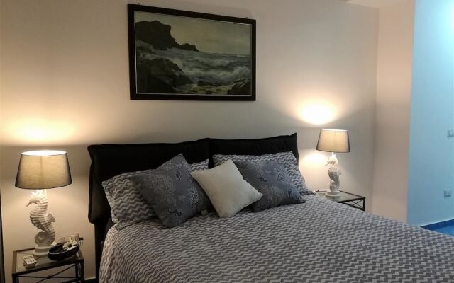 Mareluna Holiday Home