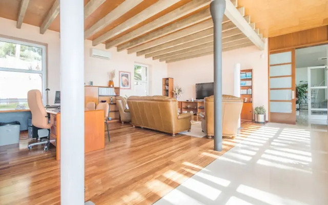Luxury Beachfront Villa in Tarragona TH 63