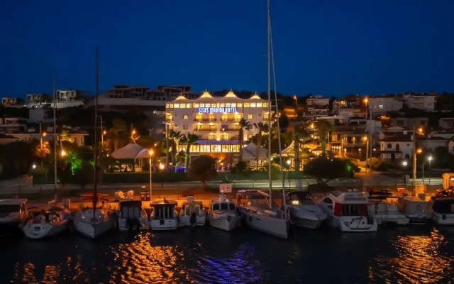 Sisus Marina Hotel