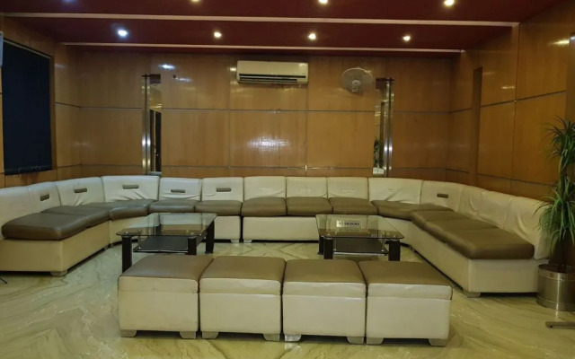 Modesty Hotel