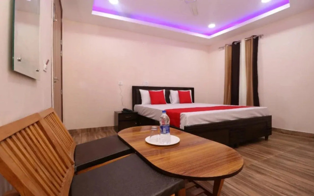 Hotel 3bros by OYO Rooms