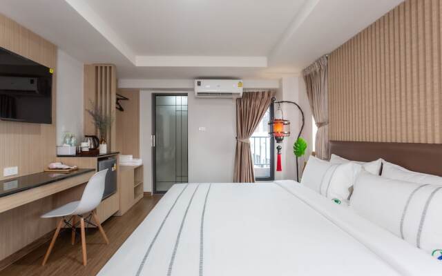 S7Ven Ratchada Hotel