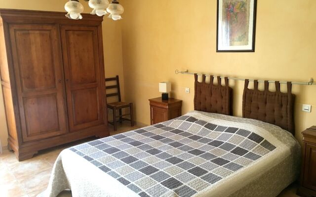 Apartment With 2 Bedrooms in Béziers, With Pool Access, Enclosed Garde