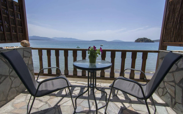Poseidon Apartments