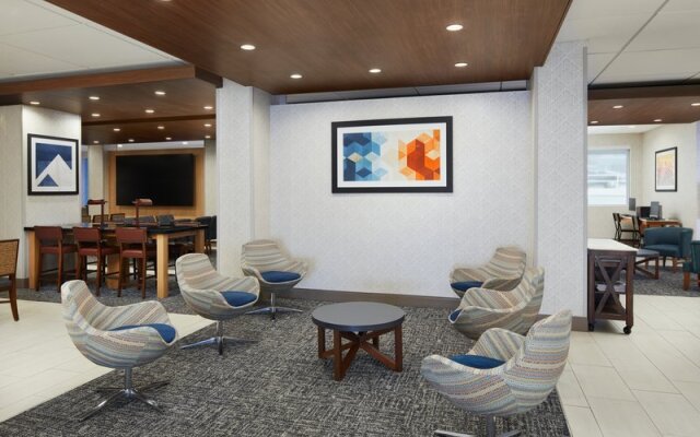 Holiday Inn I 64 West End