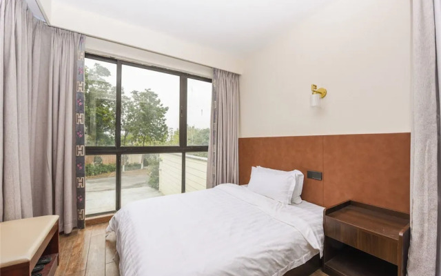 Conghua Hotspring Villa