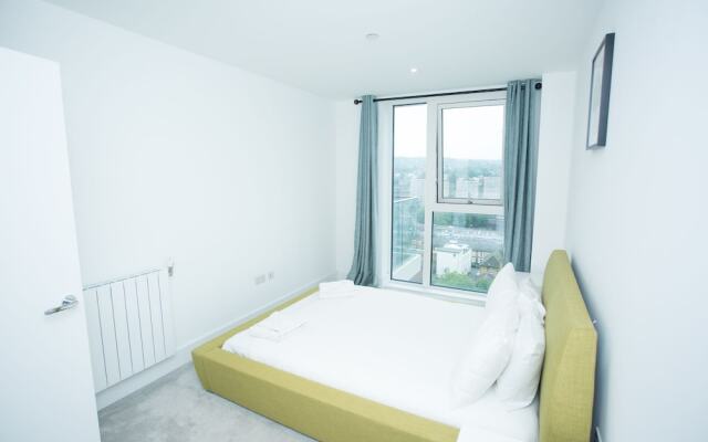 High view 2 Bedroom apt - Woolwich