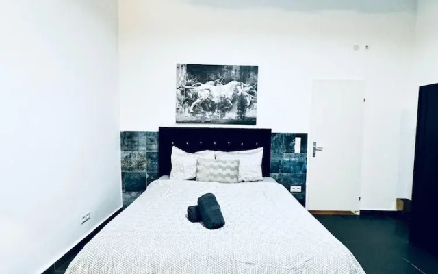 Stylish Studio Apt Near Rathausplatz