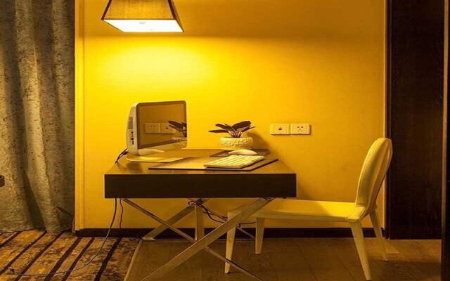 Lanting Fashionable Hotel