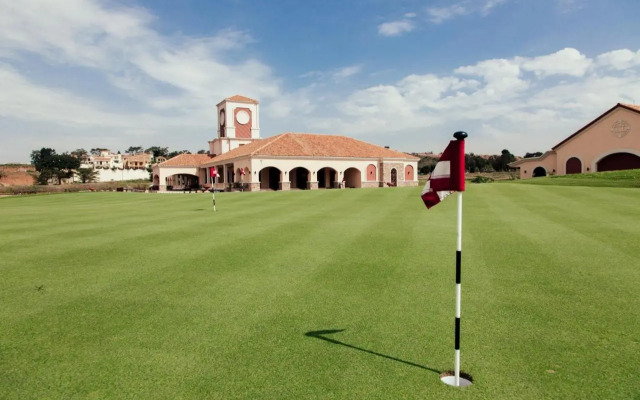 Lake Victoria Serena Golf Resort & Spa