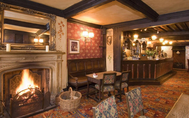 George & Pilgrims Hotel