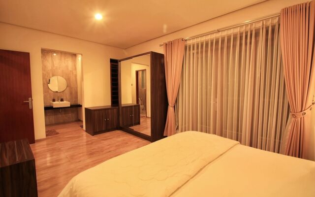 De Reiz Villa Dago Syariah