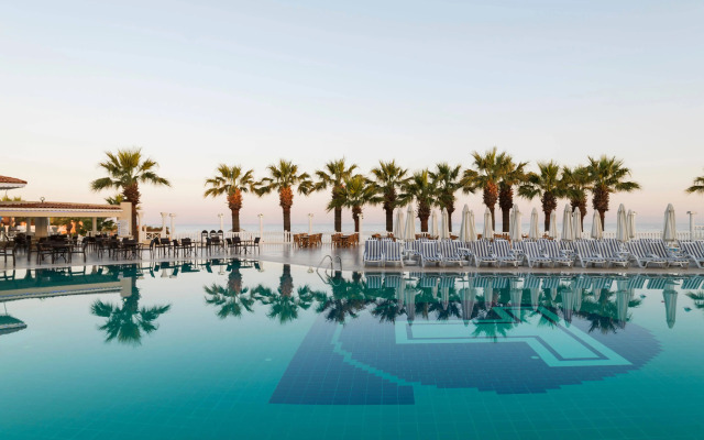 Lucas Didim Resort