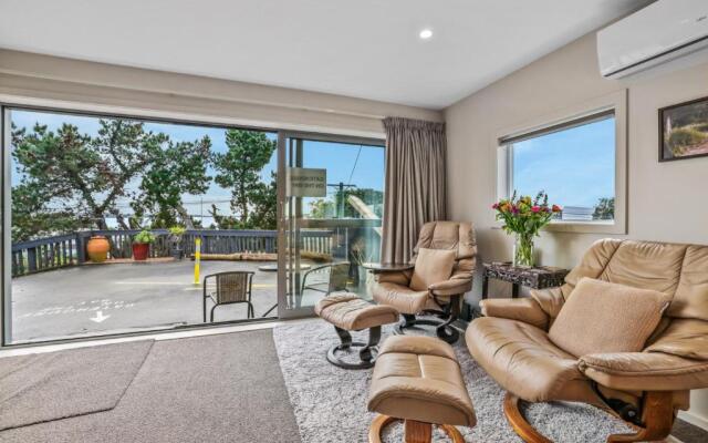Gatehouse on the Bay - Christchurch Holiday Unit