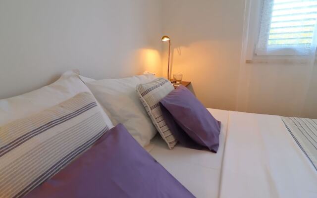 Charming Holiday Home in Cara With Swimming Pool