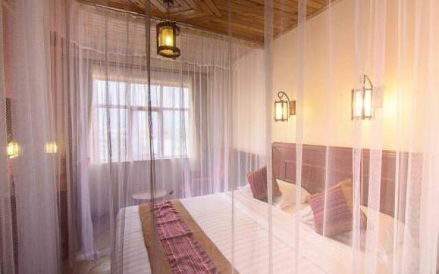 Airport Seasons Hotel