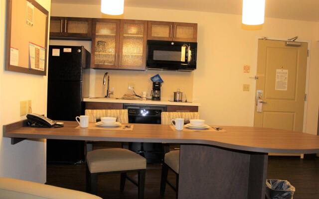 Candlewood Suites Pensacola - University Area by IHG