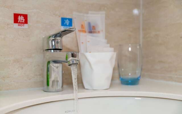 Zhujiang New Town Richard Apartment