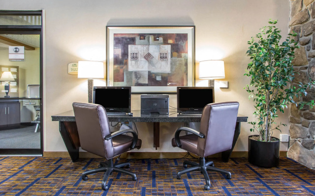 Howard Johnson by Wyndham Merrillville