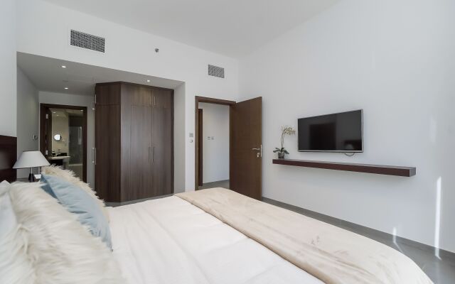 Unique apt. with balcony in JAM Marina