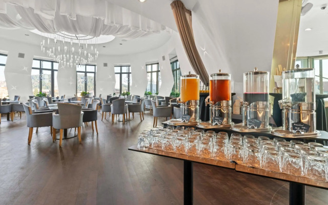 Dancing House – Tančící dům hotel