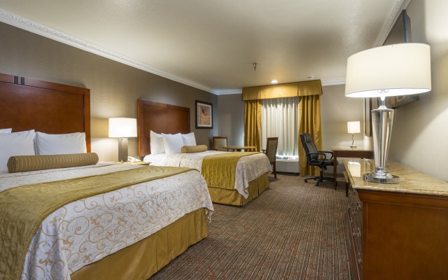 Best Western Plus Newport Mesa Inn