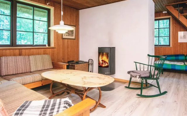 6 Person Holiday Home in Blavand