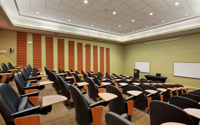 DoubleTree by Hilton Springfield