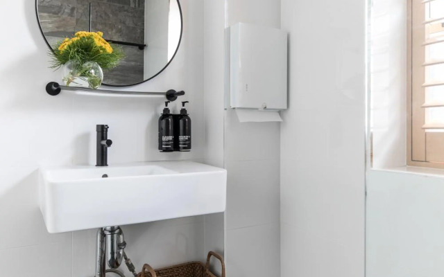 Jensen Potts Point