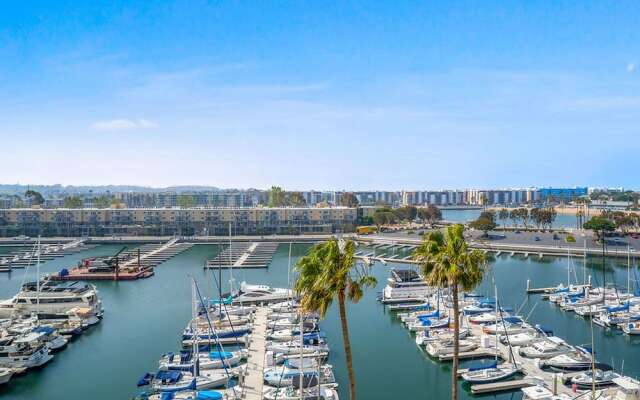 Marina Del Rey Waterfront Apartments